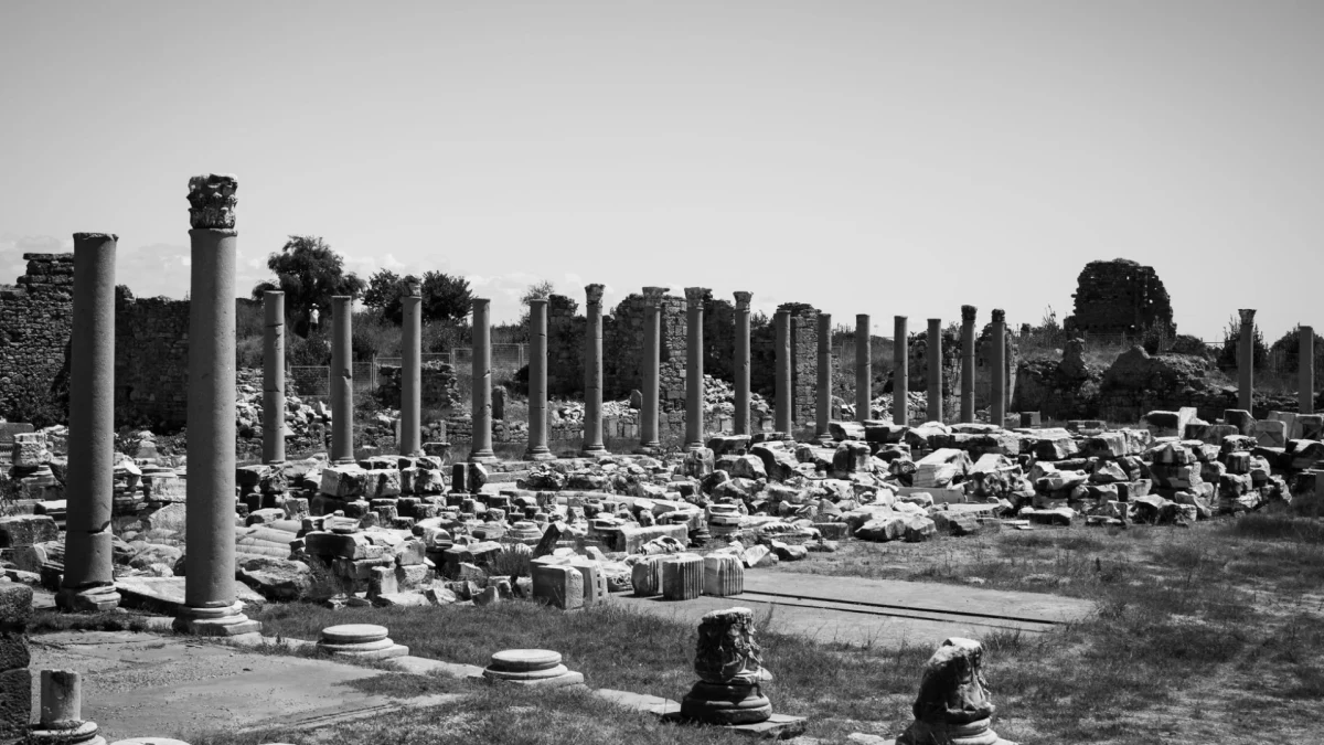 Antik Kentlerden Yöresel Pazarlara: Balıkesir Turistik Yerleri Rotasında Bir Gün Nasıl Planlanır? Antik Kentlerden Yöresel Pazarlara: Balıkesir Turistik Yerleri Rotasında Bir Gün Nasıl Planlanır?