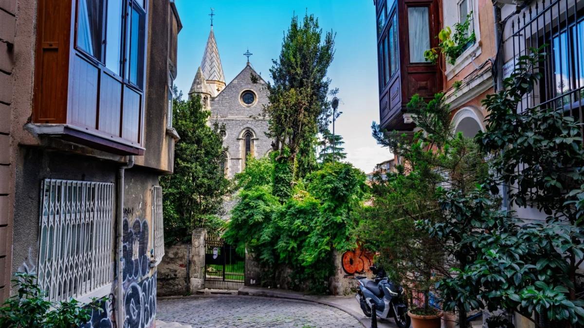 Az Bilinen İstanbul Tarihi Noktalarında Unutulmaz Deneyimler Yaşamak İçin İpuçları Az Bilinen İstanbul Tarihi Noktalarında Unutulmaz Deneyimler Yaşamak İçin İpuçları