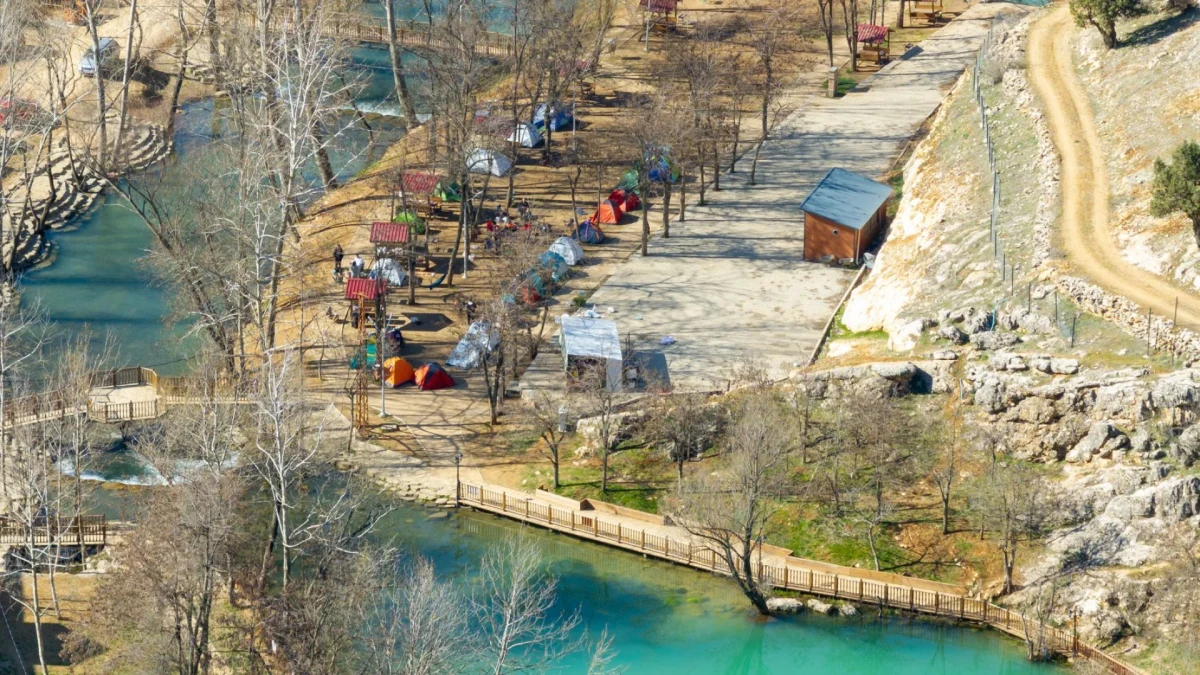 Kampçılar İçin Anadolu’nun Gizli Bahar Sürprizleri: Yerel Lezzetler ve Kültürel Karşılaşmalar Kampçılar İçin Anadolu’nun Gizli Bahar Sürprizleri: Yerel Lezzetler ve Kültürel Karşılaşmalar