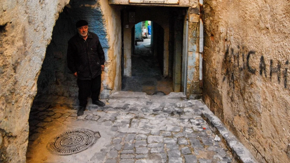 Kendi Rotanı Oluştur: Derinkuyu ve Nemrut Dağı Turunda Planlama İpuçları Kendi Rotanı Oluştur: Derinkuyu ve Nemrut Dağı Turunda Planlama İpuçları